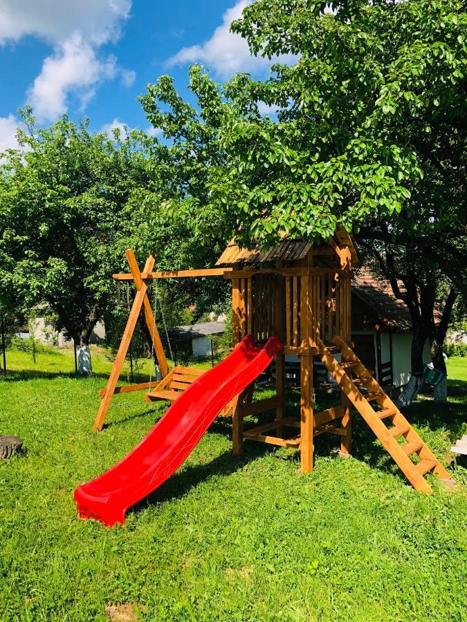 Еко Дім З Соломи Vila Solochin Exterior foto
