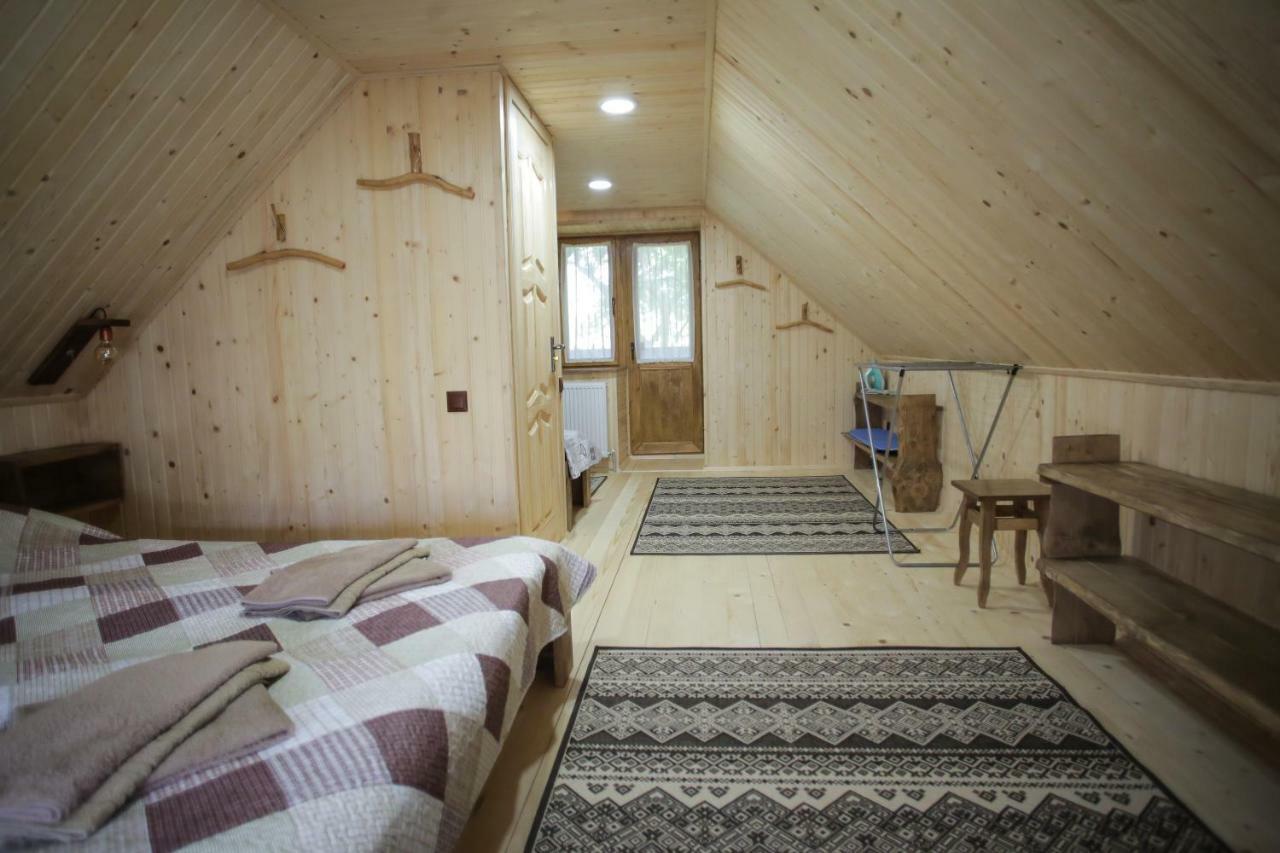 Еко Дім З Соломи Vila Solochin Exterior foto